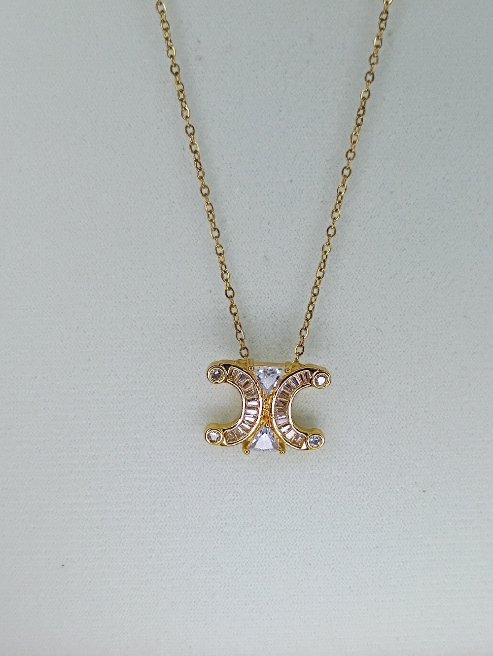 New Fashion Jewelry Gold Tone Pendant Necklace with Clear Stones